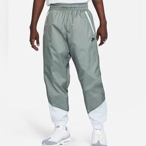 Men’s Nike Windrunner, Woven Lined Pants, Water Resistant, Lightweight, Warm